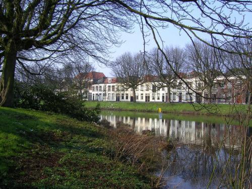 B&B Aan De Singelgracht Breda Exterior foto